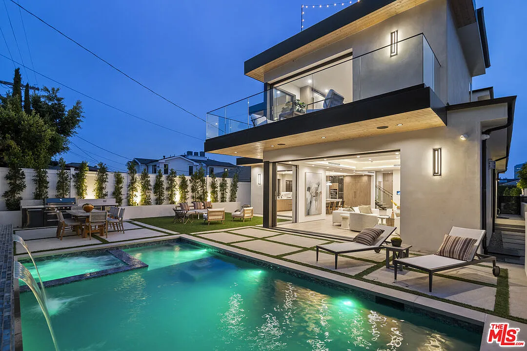 The Beverly Will Grand Estate set for a luxury Thanksgiving gathering in Beverly Hills
