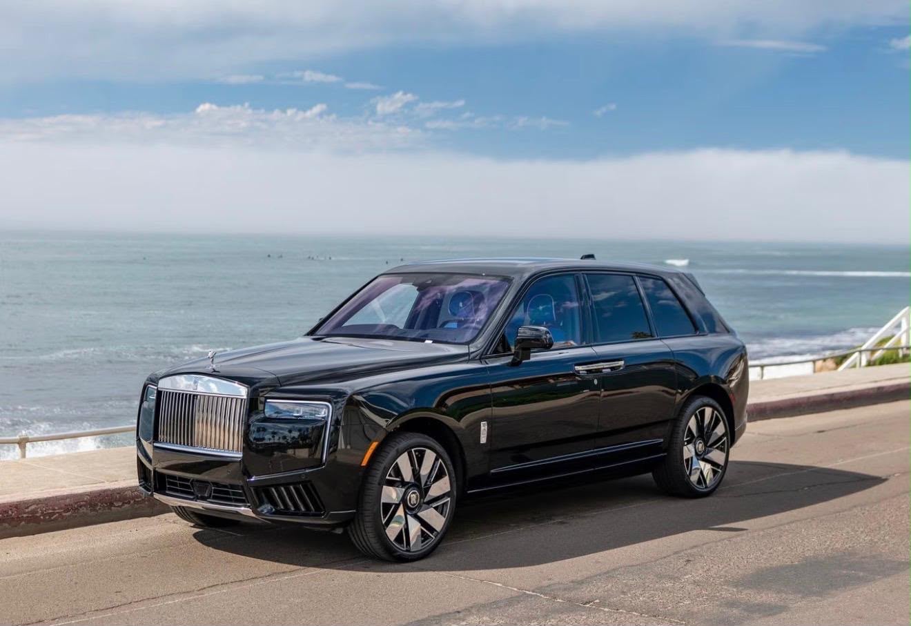 Cullinan Series II Black – Blue Interior