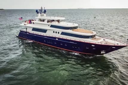 Tri-Deck 130 ft